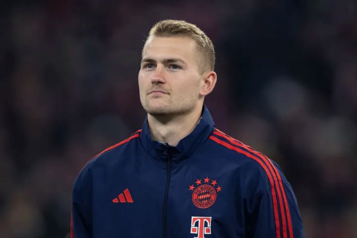 ‘เดอ ลิกต์’ รับเสียงวิจารณ์เป็นส่วนหนึ่งของอาชีพค้าแข้ง