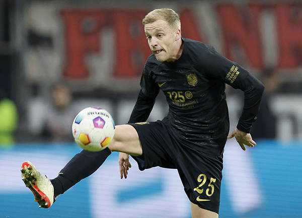 ไปไหนดี?! เอเยนต์ยันแฟร้งค์เฟิร์ตเมินซื้อขาด VDB