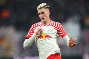 เอเยนต์รับทีมอิตาลีทุ่มซื้อ ‘เชสโก้’ ลำบาก