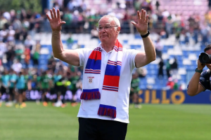 จบภารกิจ! ‘รานิเอรี่’ อำลาชาวเกาะส่อรีไทร์