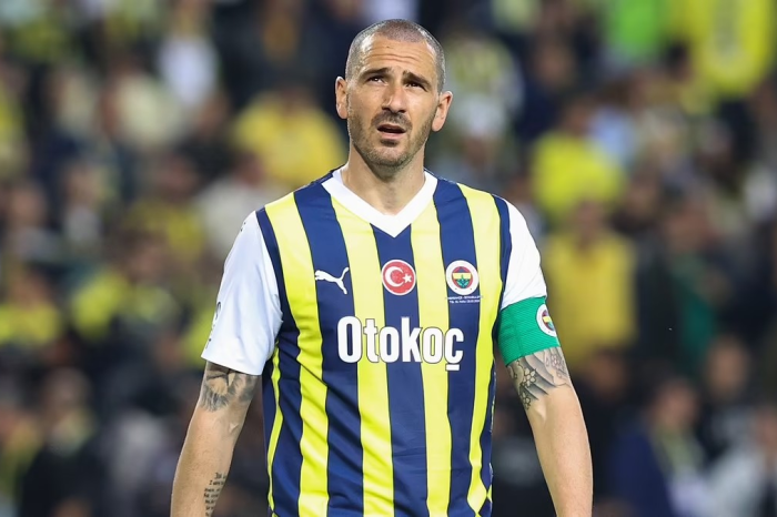 ยังผูกพัน! ม้าลายร่วมอำลา ‘โบนุชชี่’ แขวนสตั๊ด