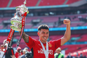 ตัวเปลี่ยนเกม! ‘เป๊ป’ ชู ‘ลิช่า’ ท็อป 5 กองหลังโลก