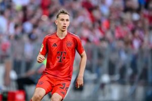 ‘ซโวนาเรค’ รับเป็นเกียรติมีชื่อโยงเทียบ ‘โมดริช’