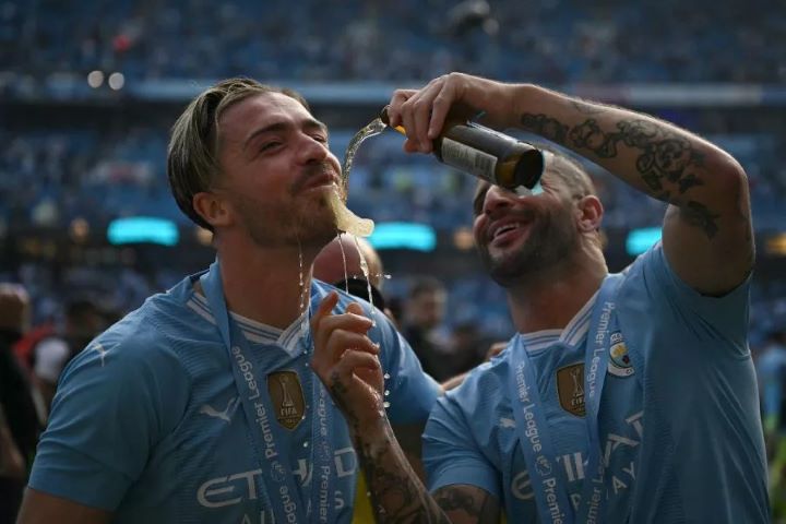 ขุนแจ๊คนำทัพ! แข้งเรือฉลองแชมป์ยันหว่าง