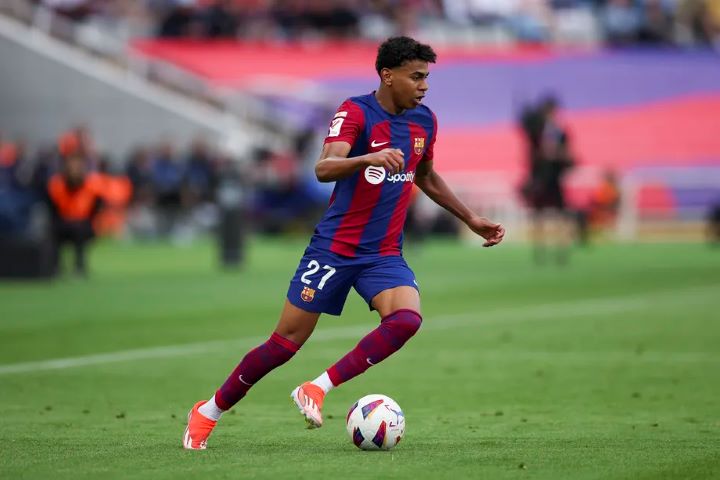 ทุบอีกหนึ่ง! ‘ยามาล’ ผงาดแข้งเด็กสุดลงเล่นบาร์ซ่าครบ 50 นัด