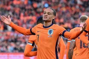 หอมจริง! ปืนเปิดศึก 2 ทีมเมืองแมนตามจีบ ‘ซิม่อนส์’