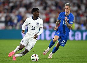 สร้างความแตกต่าง! เนฟหนุน ‘ไมนู’ ตัวจริงรอบน็อกเอาต์