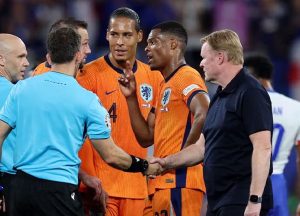 ล้ำตรงไหน?! ‘คูมัน’ ฉุน VAR ปฏิเสธประตูชัยกังหัน