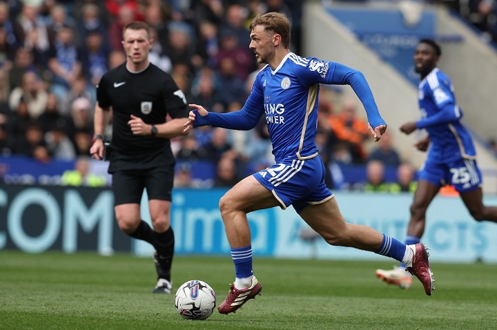 สิงห์ยื่นข้อเสนอแล้วลุ้นปิดดีล ‘ดิวสบิวรี่-ฮอลล์’