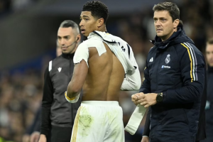 อาจต้องผ่า! สื่อสเปนเผย ‘จู๊ด’ ฝืนเจ็บไหล่ไปยูโร