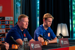 คูมันชี้ ‘บาร์ซ่า’ เสี่ยงใช้ ‘เฟรงกี้’ จนอดไปยูโร