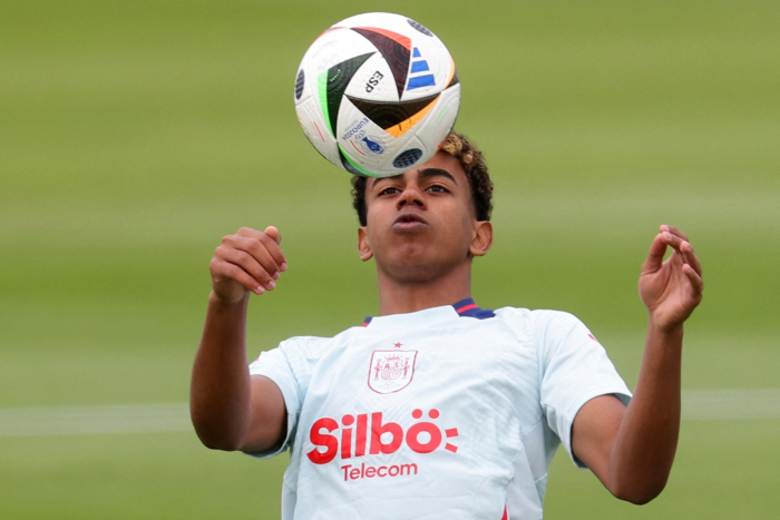 เด็กรักเรียน! ‘ยามาล’ เผยติดการบ้านไปทำที่ยูโร