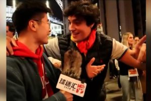 สถานทูตโวย ‘แฟนราชัน’ ร้องเพลงเหยียดจีน