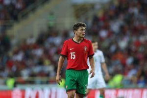 คนรวยจริงมาแล้ว..PSG ร่วมวงผีแย่งคว้า ‘เนเวส’