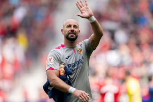 ยังไม่แขวน! เรือดำน้ำเฟิร์ม ‘เรน่า’ ลาทีมไร้ค่าตัว