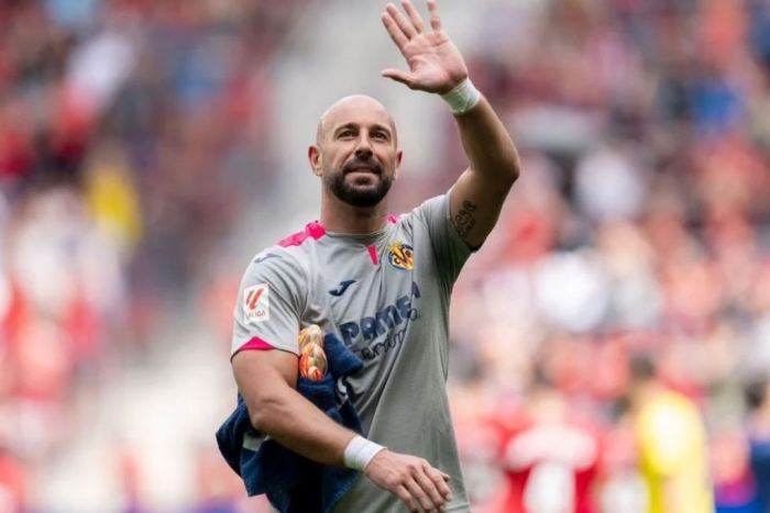 ยังไม่แขวน! เรือดำน้ำเฟิร์ม ‘เรน่า’ ลาทีมไร้ค่าตัว