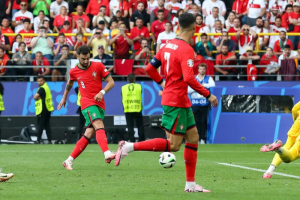 แบ่งกันใช้! ‘โด้’ ขอใส่สตั๊ด ‘บรูโน่’ ลงครึ่งหลัง