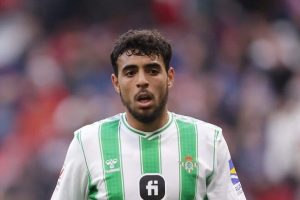 ‘ริอาด’ ผ่านตรวจร่างกายเตรียมซบพาเลซ 15 ลป.