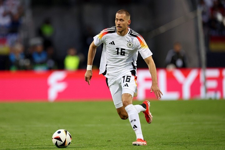 หงส์สน ‘อันตอน’ หลังม้าขาวเติมแนวรับ