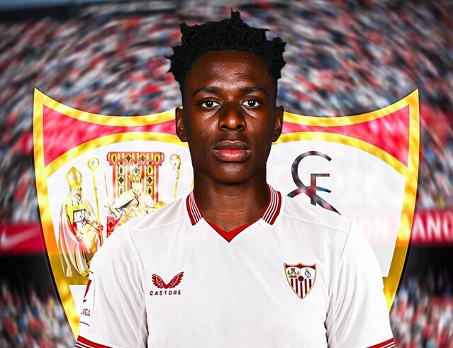 โรมาโน่เฟิร์ม  ปืนปล่อยยืม ‘โลกองก้า’ ไปเซบีญ่า