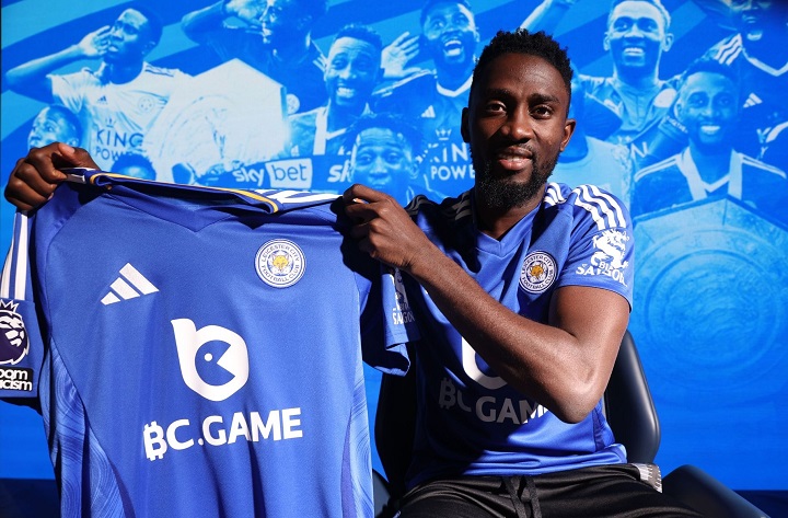 จิ้งจอกเฮ ‘เอ็นดิดี้’ ต่อสัญญาใหม่ถึงปี 2027