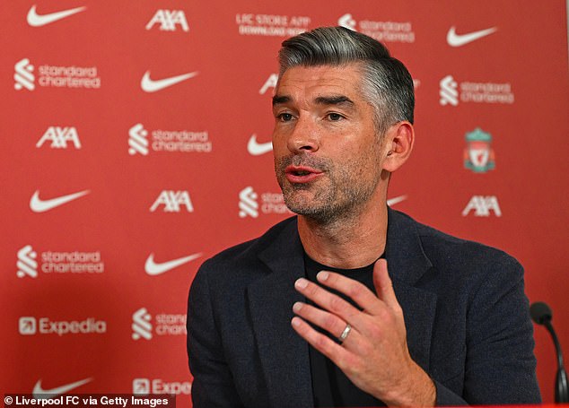 รอไปก่อน…ผอ.กีฬาหงส์คาดตลาดคึกคัก ส.ค.