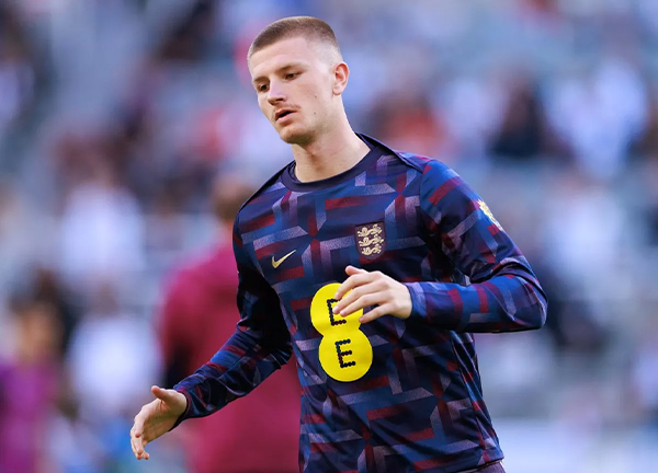 ซัมเมอร์หน้าว่ากัน! ‘วอร์ตัน’ อยู่ช่วยพาเลซต่ออีกปี