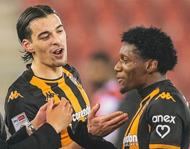 อิปสวิชหมายตา ‘กรีฟส์,ฟิโจลีน’ แพ็คคู่ 35 ลป.