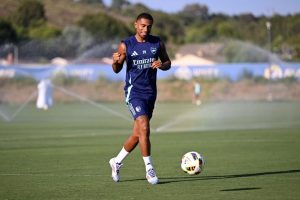 จิ้งจอกถกปืนหวังคว้า ‘เนลสัน’ ยืมพ่วงบังคับซื้อขาด