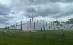 อินทรีคุมเข้ม ‘กันรั้วสูง,เปิดเพลงกลบเสียง’ กันสปายสอดแนม