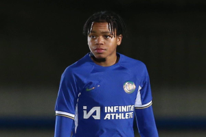 หงส์จ่อสอย ‘เอ็นกูโมฮา’ เด็กปั้นสิงห์