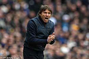 ‘น้าคอน’ ปลื้มทัศนคตินาโปลีถล่มโบโลญญ่า