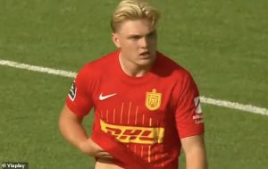 ไบรท์ตันเติมอีกยื่น 16.8 ลป. ซื้อหอกวัยรุ่นโคนม