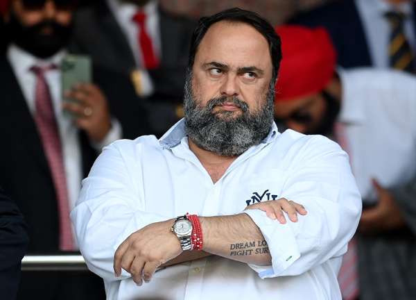 ‘เจ้าของทีมเจ้าป่า’ โดนแบนเหตุถ่มน้ำลายใกล้เปา