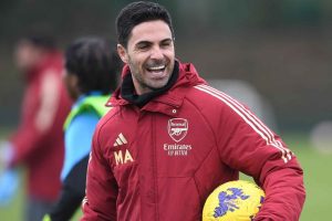 ซินเชนโก้เผย ‘พี่ต้า’ จ้าง ‘นักบอลฟรีสไตล์’ ปลอมตัวมาดวลแข้งปืน