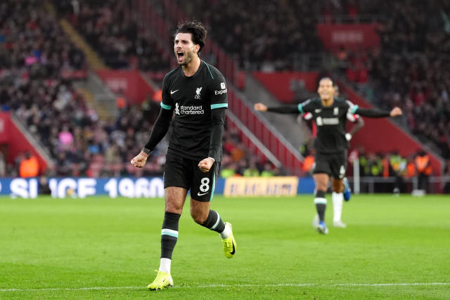 ‘โซโบ’ วอนหงส์อย่าเหลิงนำจ่าฝูงโด่ง