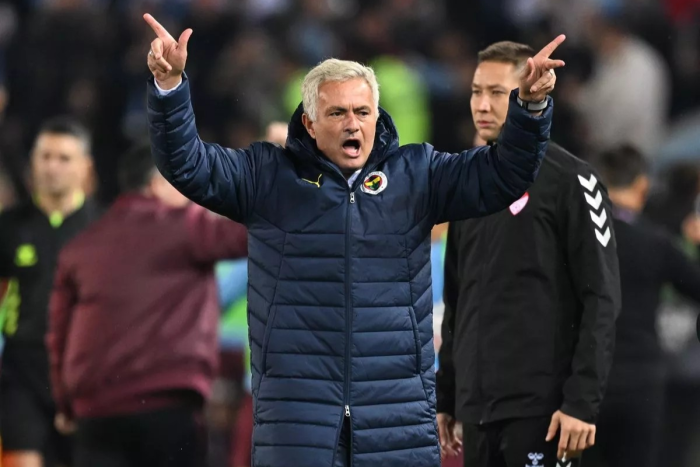 น้ามูซัด ‘ลีกไก่งวง’ กลิ่นเหม็นคนไม่อยากดู