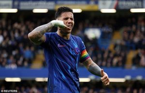 โซเชียลโยงท่ายกหู ‘เอ็นโซ่’ เอี่ยวต้นรักใหม่แรปเปอร์สาว