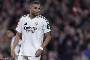 ‘ปธ.เป้’ ยืดอกขอรับผิดบอดโทษอีกแล้ว