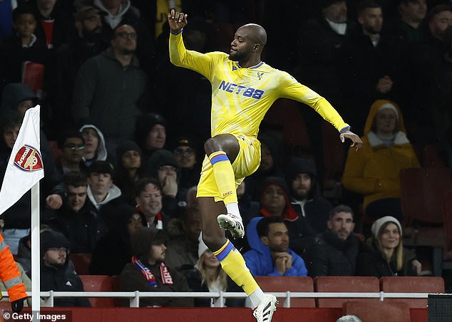 พาเลซใช้ออปชั่นยืดสัญญา ‘มาเตต้า’ ถึงปี 2027