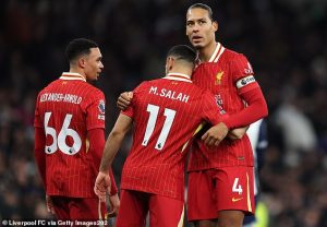 กูรูเห็นพ้อง! ชี้หงส์ควรต่อสัญญา VvD ให้ได้