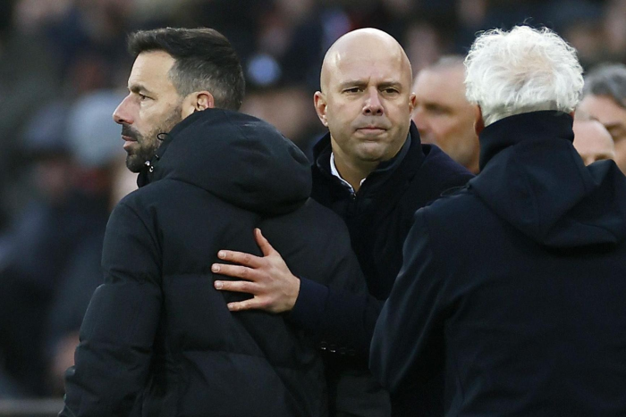 สตาฟฟ์ไม่ปลื้ม… ‘เฮียรุด’ เข้าพบ ‘สล็อท’ หลังเกม