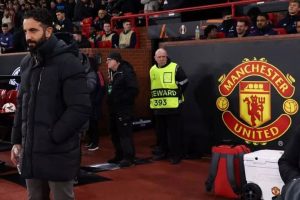 หึ่ง ‘บอสเจ๋ง’ ไม่ปลื้มผียังนิ่งเสริมทัพหน้าหนาว