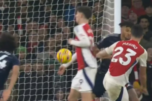 แฮนด์มั้ย? ‘พี่ต้า,วัตกินส์’ ไม่ชัวร์ VAR ริบประตูปืน