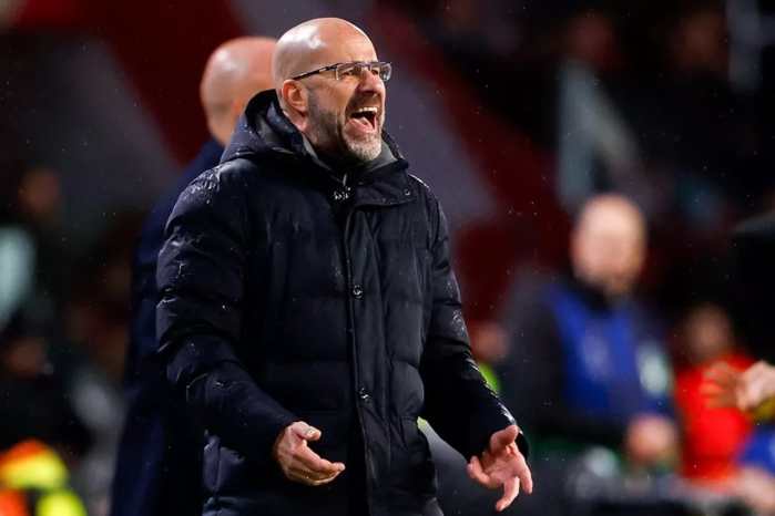 ‘โค้ชPSV’ ฉุนจัดลูกทีมติดโชว์ไม่เคารพ ‘หงส์’