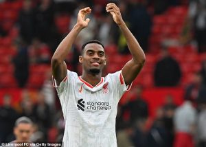 อวยน้องหน่อย…VvD ยก ‘กราฟ’ ขึ้นหิ้งระดับโลก