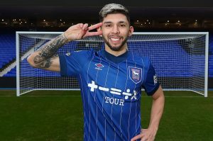 ‘เอนซิโซ่’ ลาไบรท์ตันซบ ‘อิปสวิช’ แบบยืมตัว