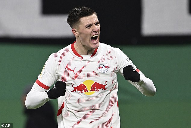 เอเยนต์ยันไม่เคยถกปืนขอยืม ‘เซสโก้’