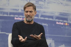 ต่อเถอะ…JK หวัง ‘โม, VvD, TAA’ ยืดสัญญาหงส์