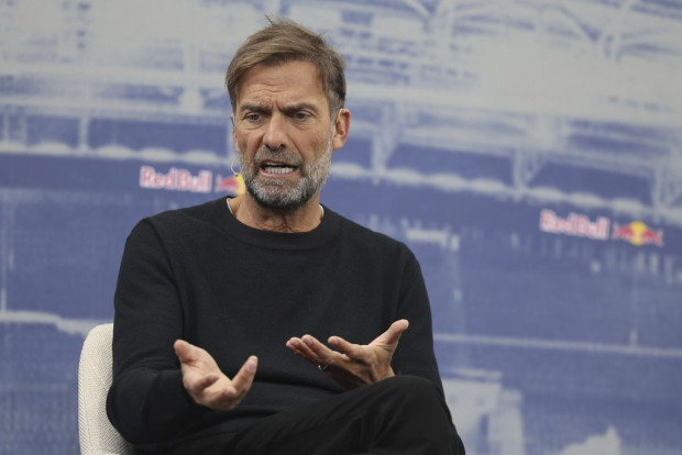 ต่อเถอะ…JK หวัง ‘โม, VvD, TAA’ ยืดสัญญาหงส์